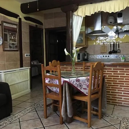 La Antigua Tahona בית כפרי *